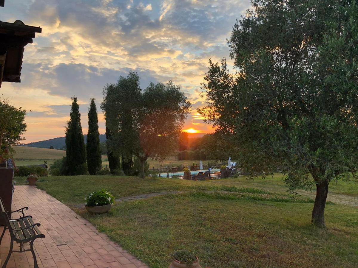 Bed And Breakfast Casale Del Sole Castellina Marittima Exteriör bild