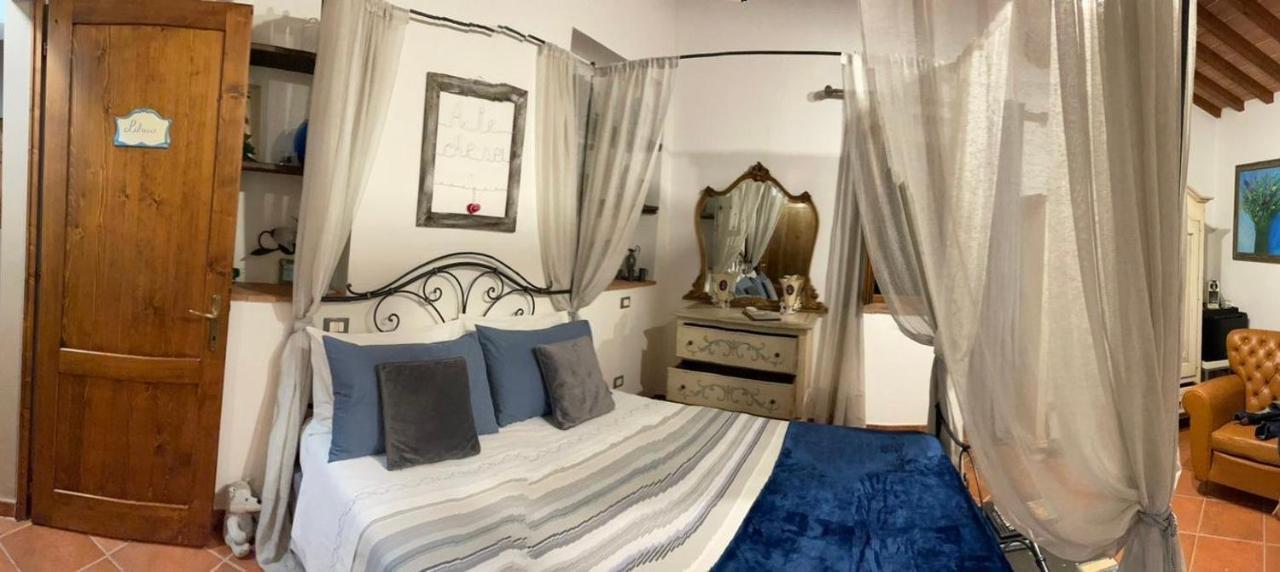 Bed And Breakfast Casale Del Sole Castellina Marittima Exteriör bild