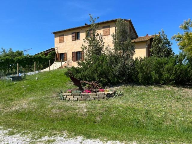 Bed And Breakfast Casale Del Sole Castellina Marittima Exteriör bild