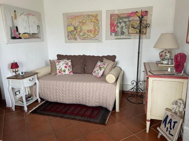 Bed And Breakfast Casale Del Sole Castellina Marittima Exteriör bild